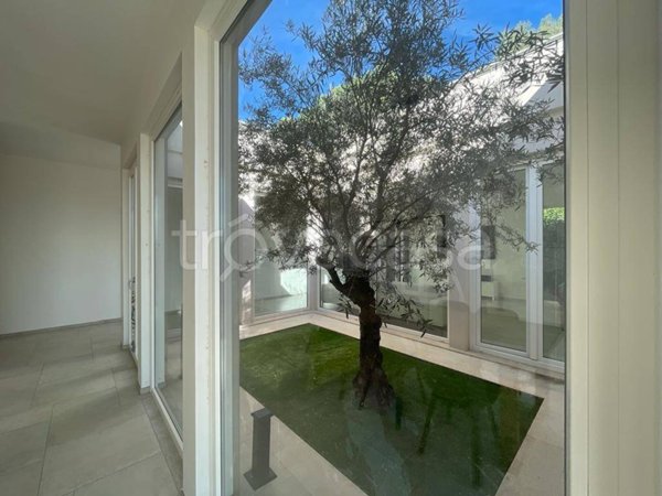 casa indipendente in vendita a Monopoli in zona Cozzana