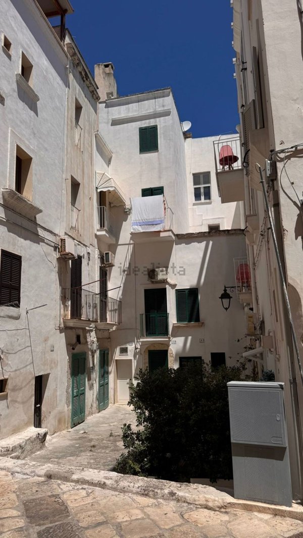 casa indipendente in vendita a Monopoli in zona Centro Storico