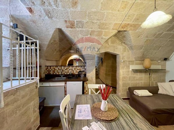 appartamento in vendita a Monopoli in zona Centro Storico