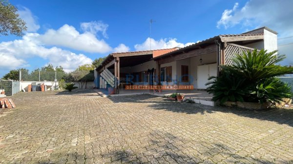 casa indipendente in vendita a Monopoli