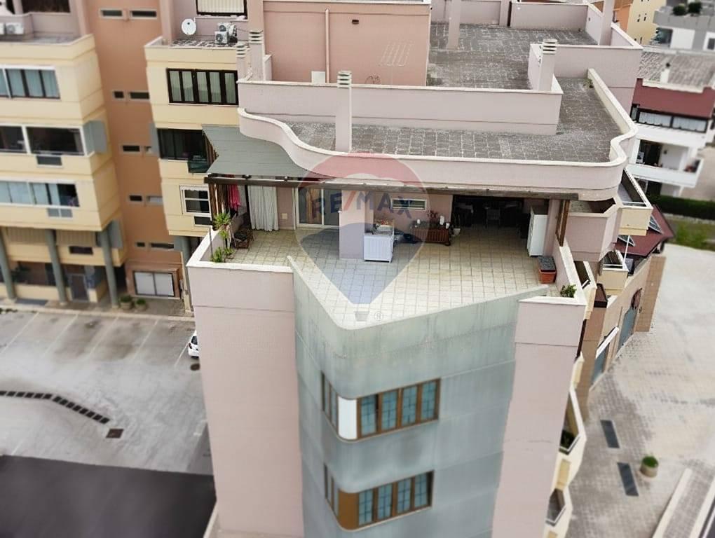 appartamento in vendita a Monopoli in zona Centro Storico