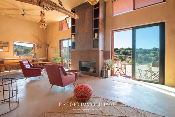 casa indipendente in vendita a Monopoli in zona Petrarolo