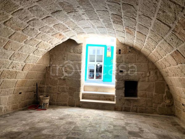locale di sgombero in vendita a Monopoli in zona Centro Storico