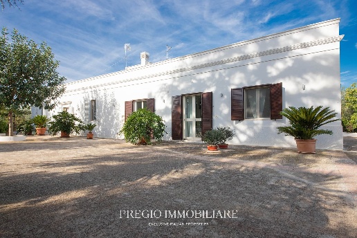 casa indipendente in vendita a Monopoli in zona Centro Storico