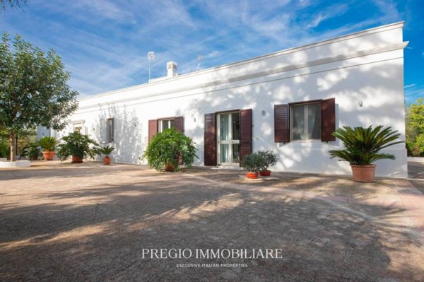 casa indipendente in vendita a Monopoli in zona Centro Storico