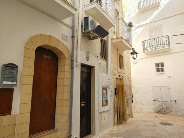 casa indipendente in vendita a Monopoli in zona Centro Storico