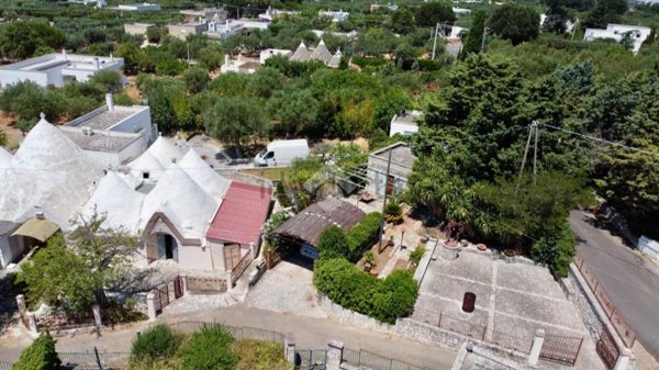 pentavano in vendita a Monopoli