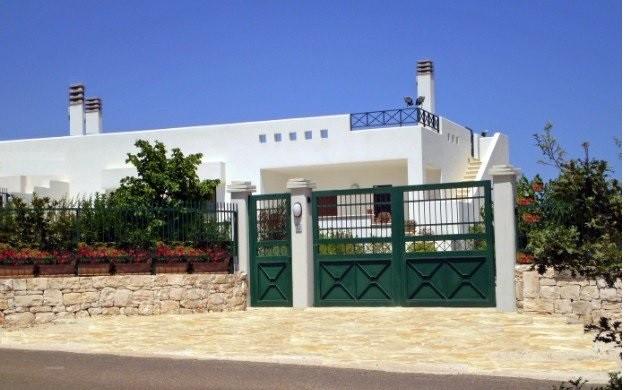 casa indipendente in vendita a Monopoli in zona Cozzana