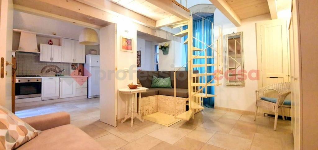 casa indipendente in vendita a Monopoli