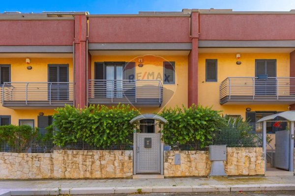 casa indipendente in vendita a Monopoli