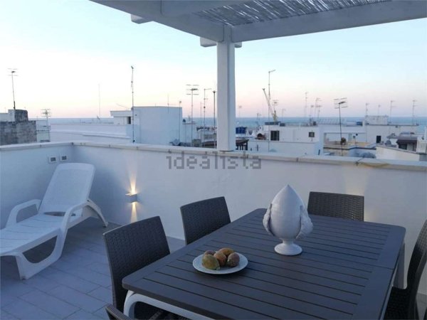 appartamento in vendita a Monopoli in zona Centro Storico