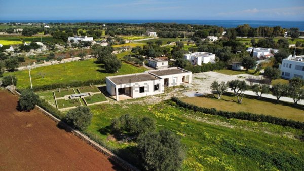 pentavano in vendita a Monopoli