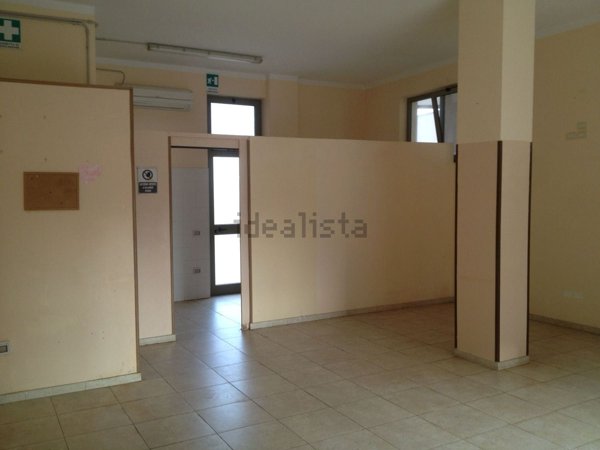 locale commerciale in vendita a Monopoli
