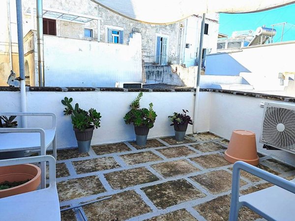 casa indipendente in vendita a Monopoli in zona Centro Storico