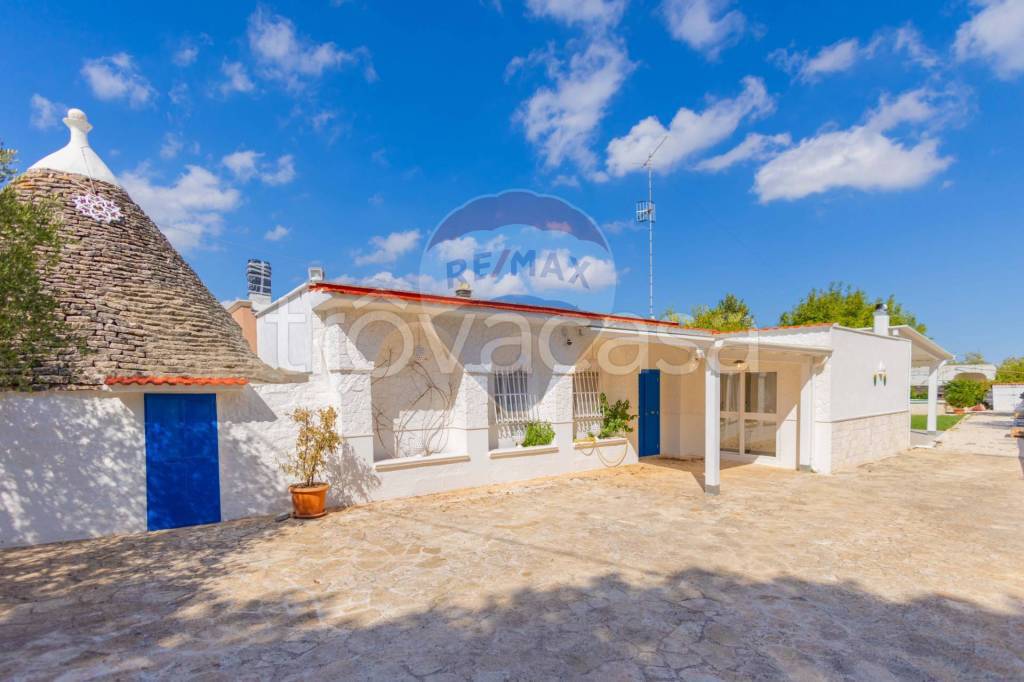 casa indipendente in vendita a Monopoli in zona Cristo delle Zolle