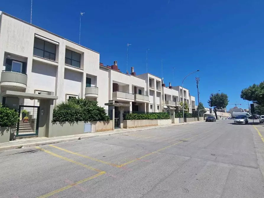 casa indipendente in vendita a Monopoli in zona Centro Storico