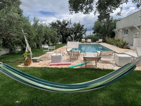 casa indipendente in vendita a Monopoli