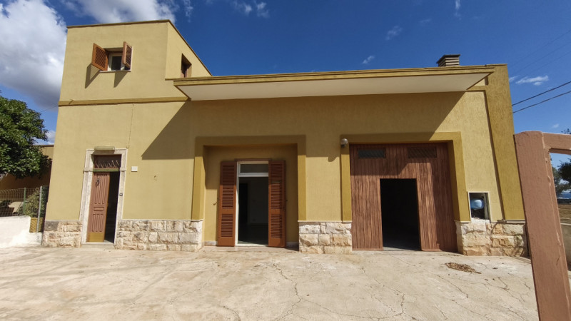 casa indipendente in vendita a Monopoli