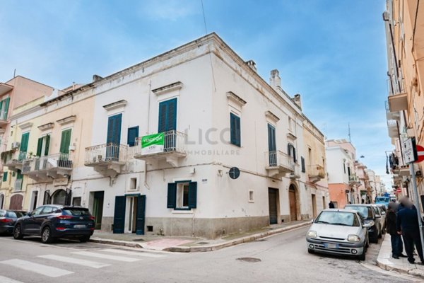 casa indipendente in vendita a Monopoli in zona Centro Storico