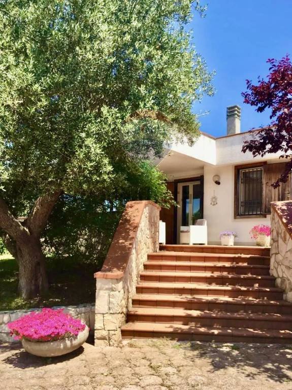 casa indipendente in vendita a Monopoli