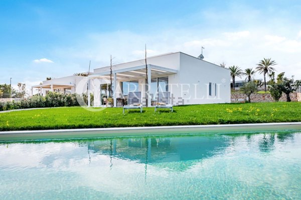 casa indipendente in vendita a Monopoli