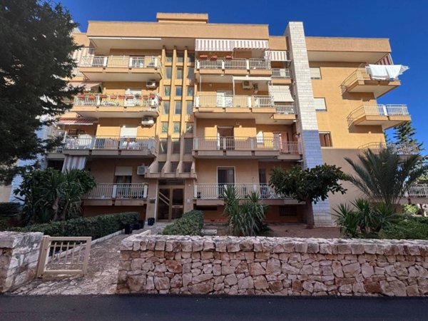 appartamento in vendita a Monopoli in zona Centro Storico
