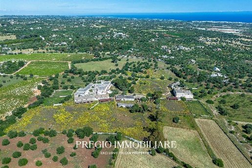 negozio in vendita a Monopoli in zona Cozzana