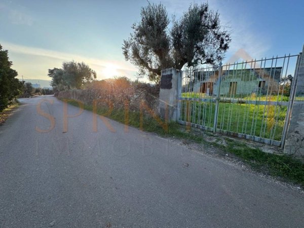 casa indipendente in vendita a Monopoli