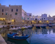 locale commerciale in vendita a Monopoli in zona Centro Storico