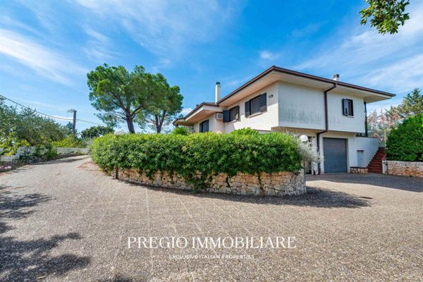 casa indipendente in vendita a Monopoli