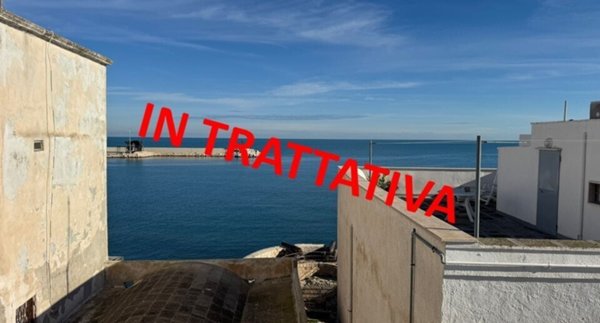 casa indipendente in vendita a Monopoli in zona Centro Storico