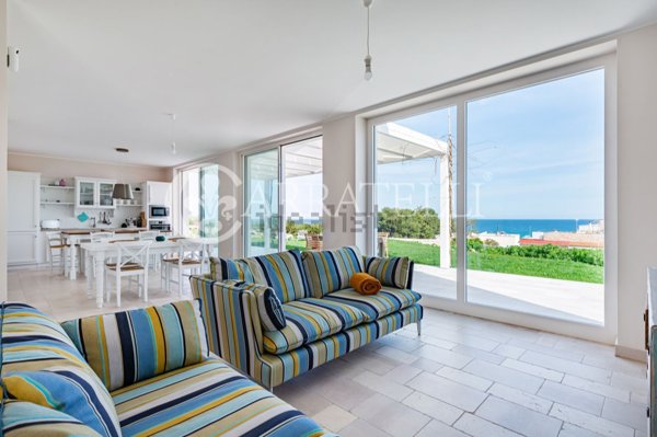 casa indipendente in vendita a Monopoli