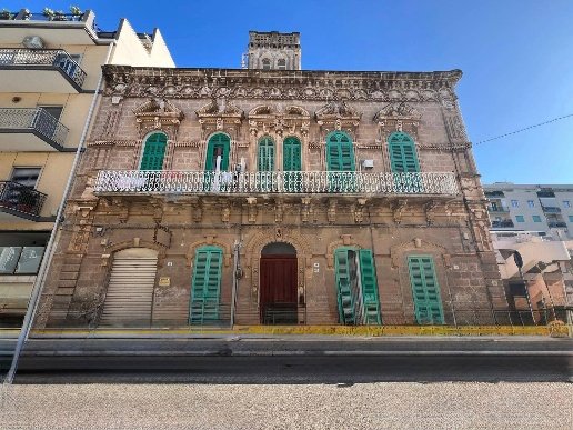 appartamento in vendita a Monopoli in zona Centro Storico