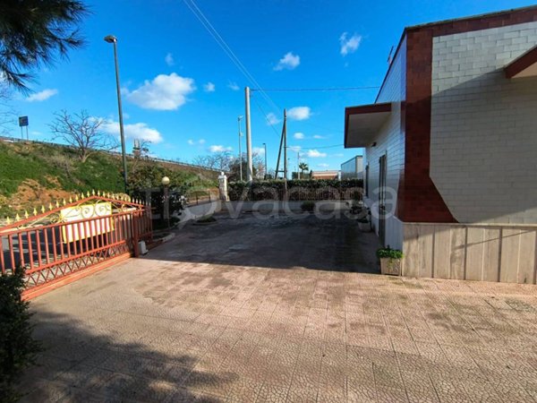 casa indipendente in vendita a Monopoli