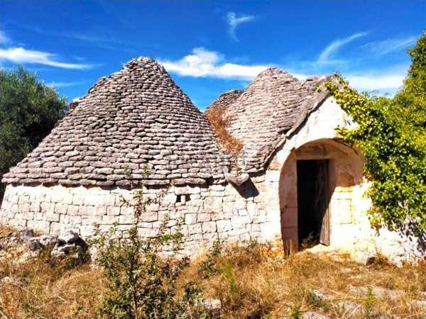 quadrivano in vendita a Monopoli