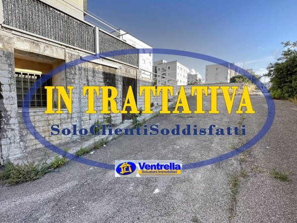 locale di sgombero in vendita a Monopoli in zona Centro Storico