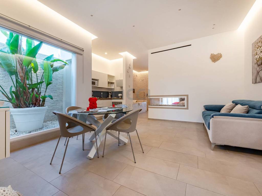 appartamento in vendita a Monopoli in zona Centro Storico