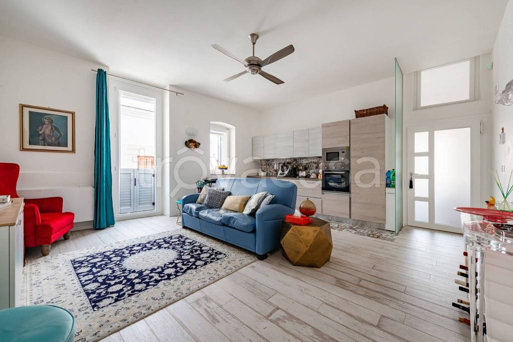 appartamento in vendita a Monopoli in zona Centro Storico