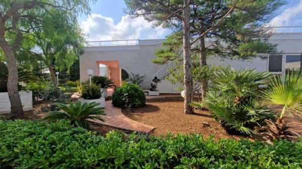 casa indipendente in vendita a Monopoli