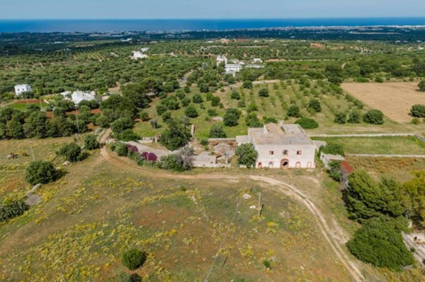 negozio in vendita a Monopoli in zona San Vincenzo