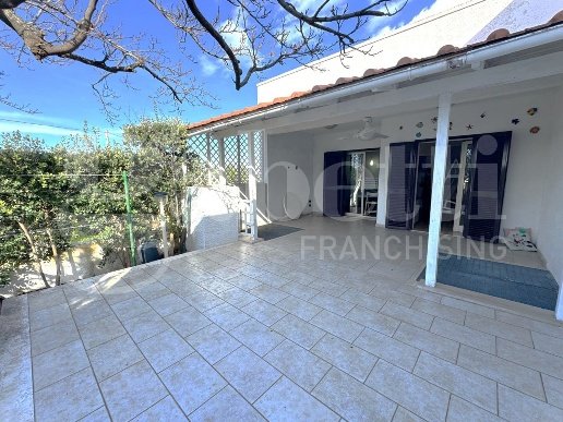 casa indipendente in vendita a Monopoli