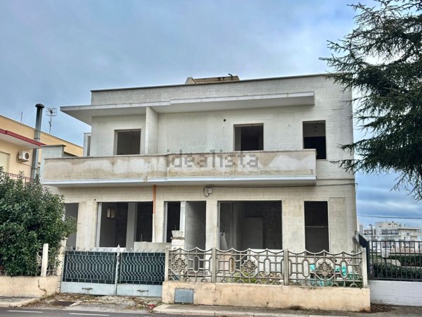 intera palazzina in vendita a Monopoli