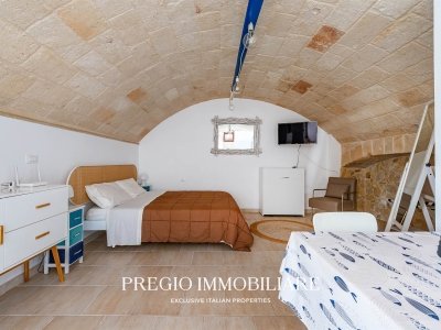 casa indipendente in vendita a Monopoli in zona Centro Storico