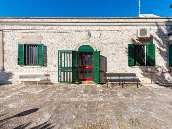 casa indipendente in vendita a Monopoli in zona Cozzana
