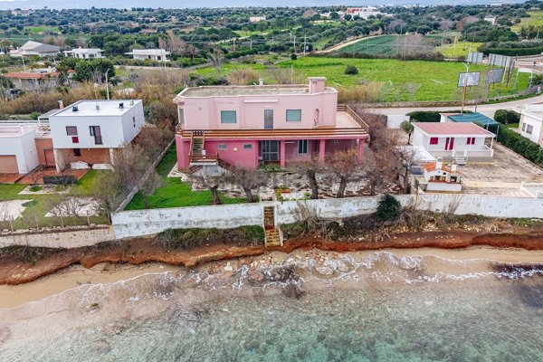 casa indipendente in vendita a Monopoli