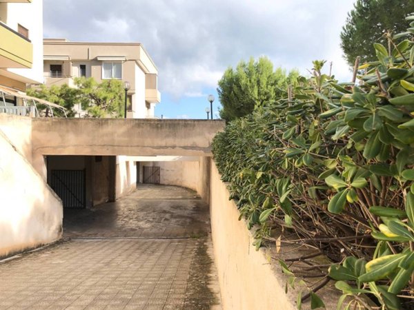 locale commerciale in vendita a Monopoli