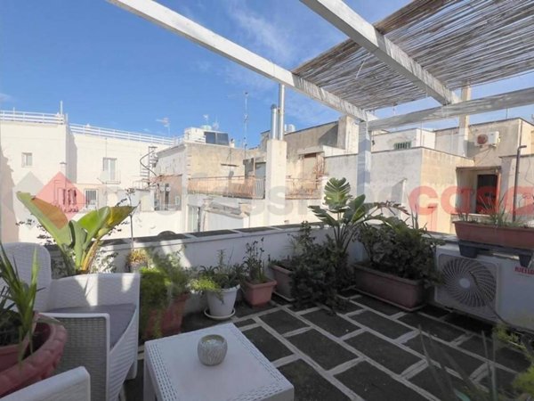 casa indipendente in vendita a Monopoli in zona Centro Storico