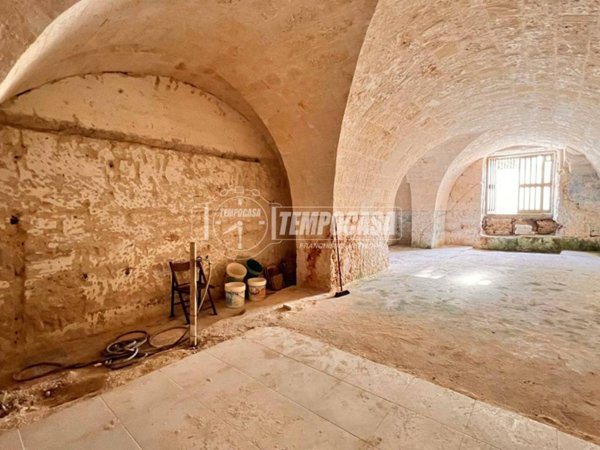 appartamento in vendita a Monopoli in zona Centro Storico
