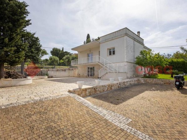 casa indipendente in vendita a Monopoli