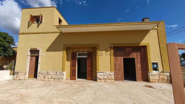 casa indipendente in vendita a Monopoli